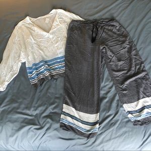 Gap Women’s White & Gray Striped Pajama Set